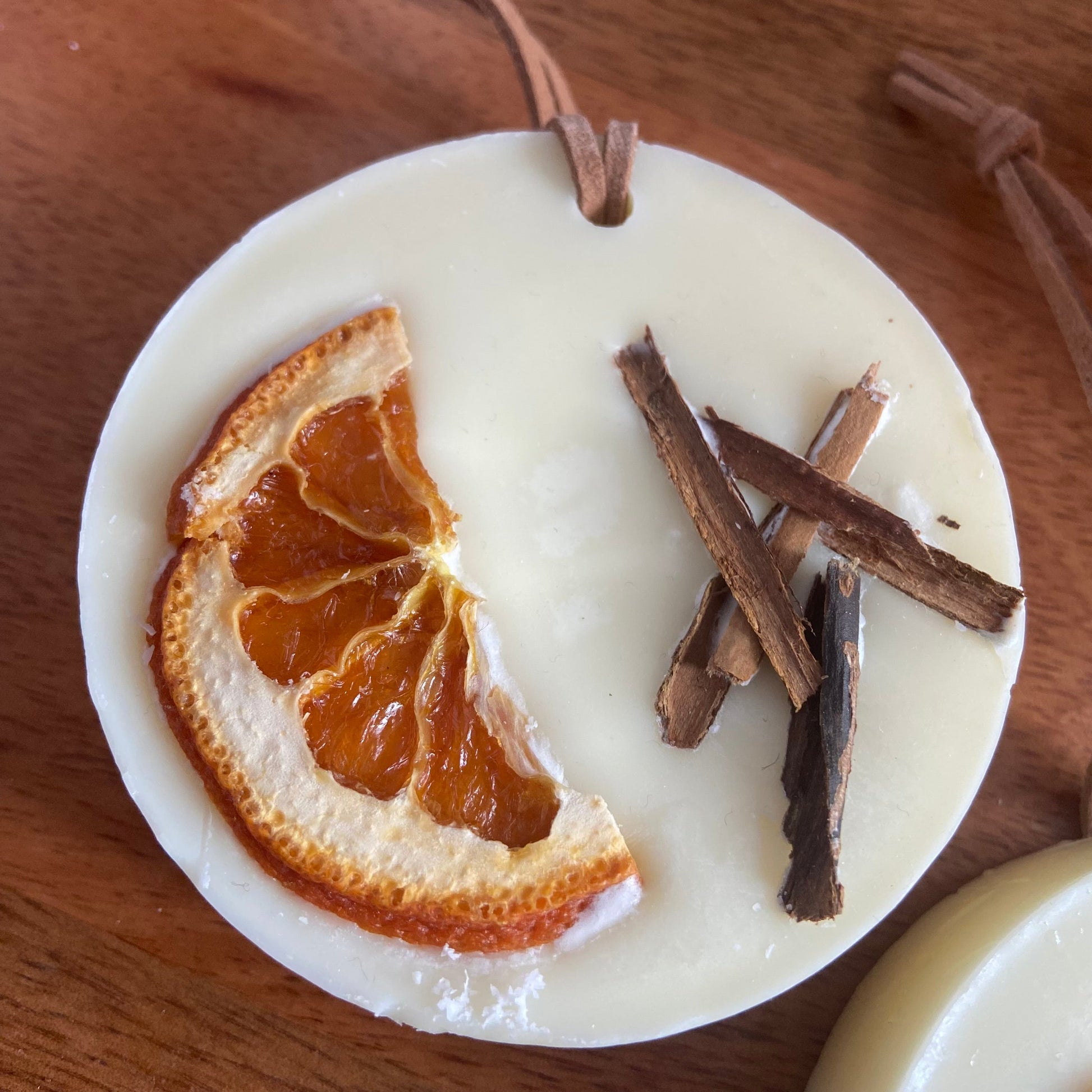 Winter Spice Hanging Air Freshners Willow & Wick